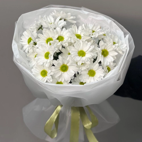 Букет «Ромашковый» – нежные белые хризантемы в деревенском стиле Апатиты Мурманская область