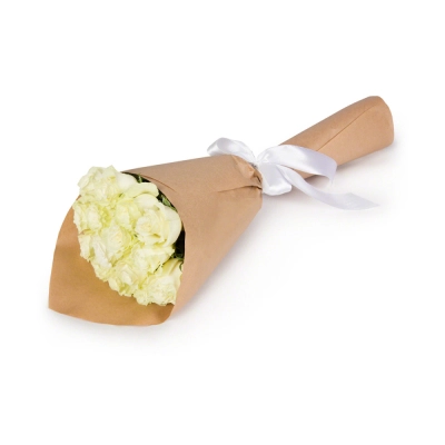 Букет из белых роз в крафте Апатиты Мурманская область