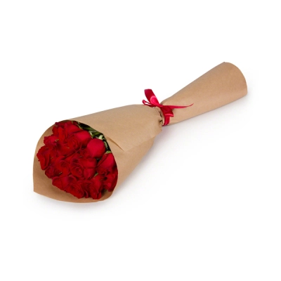 Букет из красных роз в крафтовой упаковке Апатиты Мурманская область